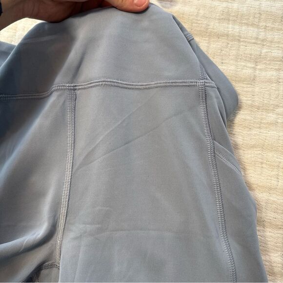 Lululemon Invigorate High-Rise Tight 25" Chambray pockets size 8 - Picture 12 of 14